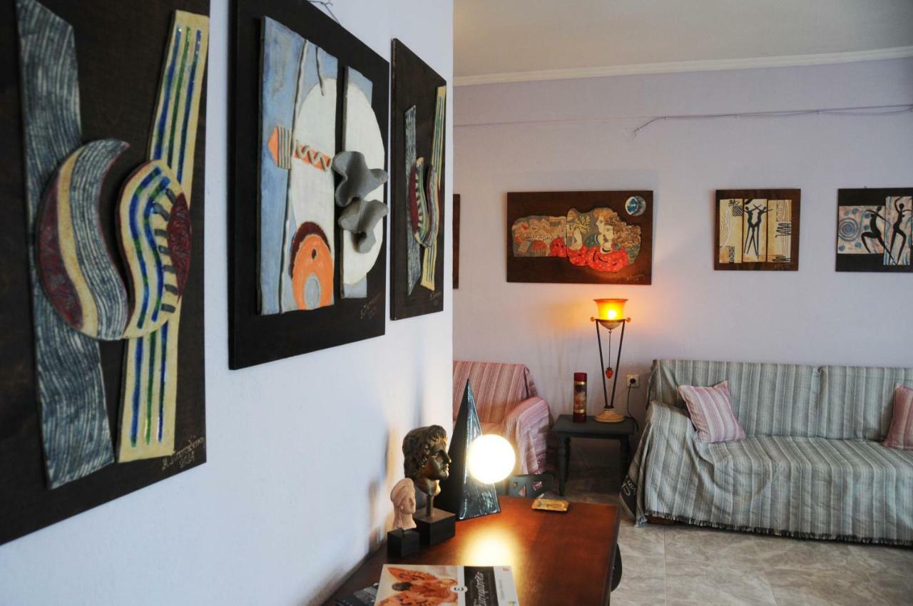 Apartment House Of Arts *
