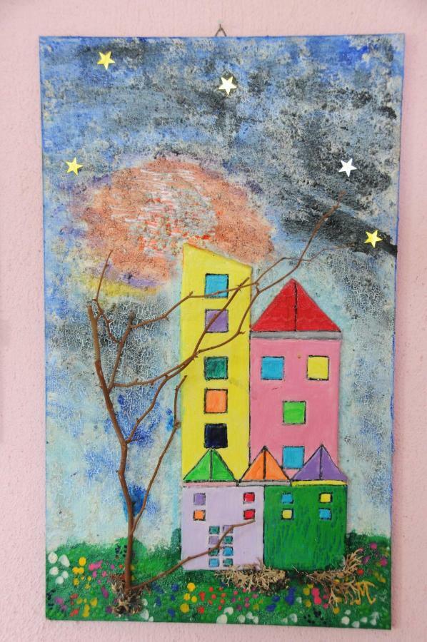 Apartment House Of Arts Pella (Thessaloniki)